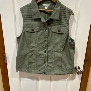 Christopher & Banks Olive Green Utility Vest – Women’s XL